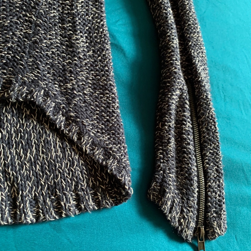 Design Lab Knit Sweater - image 5